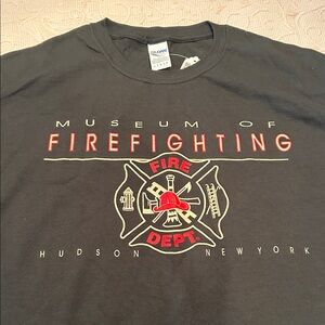 Gildan Black Short-Sleeve 'Museum of Firefighting' Graphic Tee
